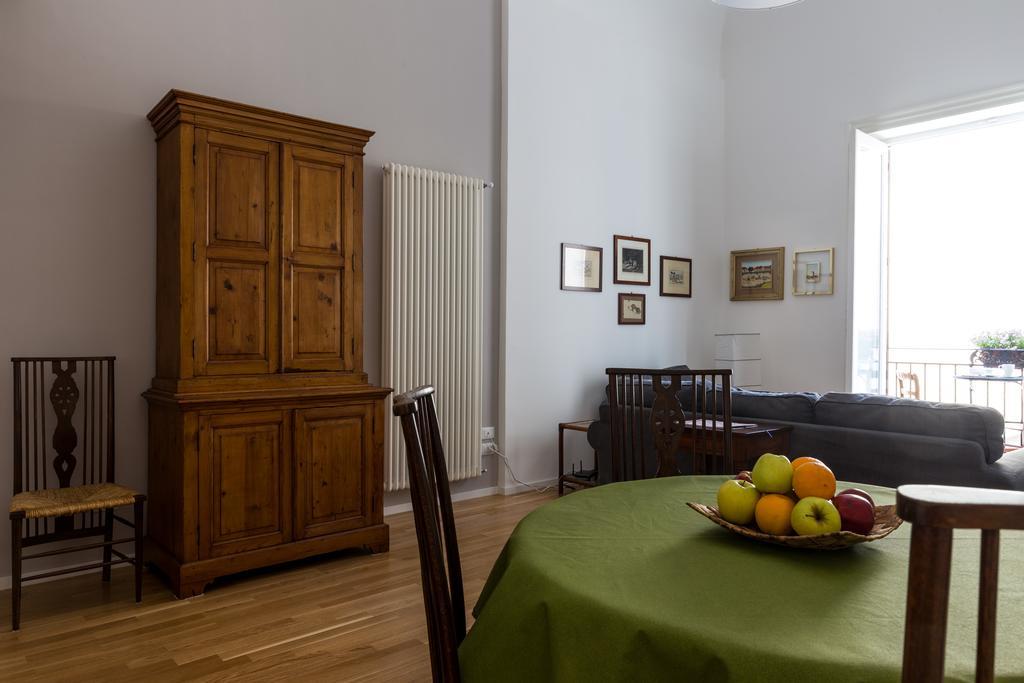 Elegante E Moderno Appartamento Al Politeama 팔레르모 외부 사진