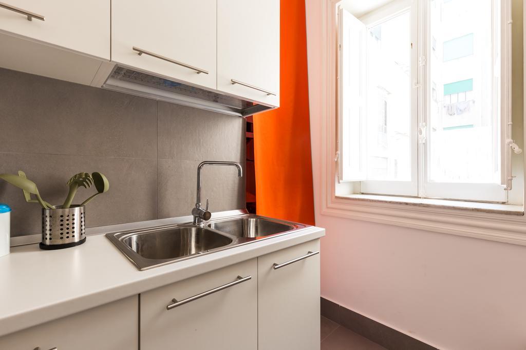 Elegante E Moderno Appartamento Al Politeama 팔레르모 외부 사진